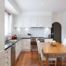 Classic Hampton L Shape Kitchen