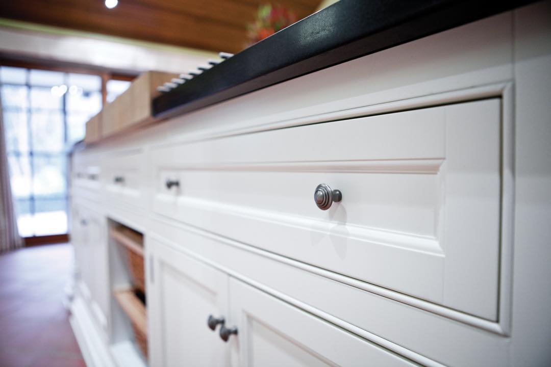 It’s all in the detail! Our Cumbria kitchens feature face frame cabinetry with a decorative pine cock bead. Handcrafted frame constructed shaker doors and drawer fronts with recessed panel and Hotham profile.